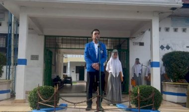 Jadi Pembina Upacara di Sekolah SMK Pemda, Ketua KNPI "Adik-adik Harus Harus Siap Menjadi Penerus Yang Berinovasi"