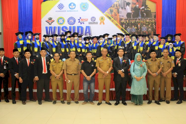 Wisuda Yayasan Intermedia Jaya Utama Sekolah Intermedia Business Scholl dan Study Com Indonesia College Labuhanbatu Berjalan Sukses dan Lancar