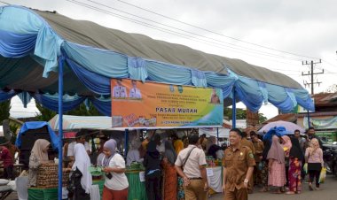 Warga Padang Sidempuan Serbu Pasar Murah