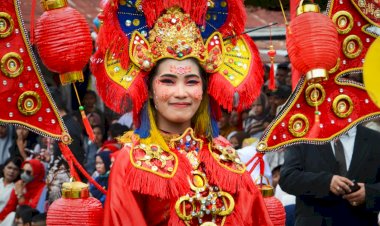 Kemeriahan Pawai Deville Semarak HUT RI ke-78 di Kota Padangsidimpuan