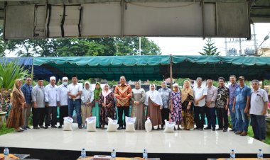 Walikota Salurkan 1500 Bantuan Zakat Kepada Warga Kota Padangsidimpuan