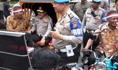 Wakapolri Naik Becak Bermotor Di Unimed