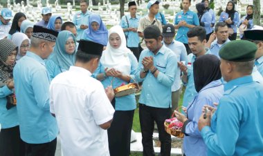 Peringati HUT Ke-4 dan Sumpah Pemuda, Gelora Kota Medan Ziarah Makam Pahlawan