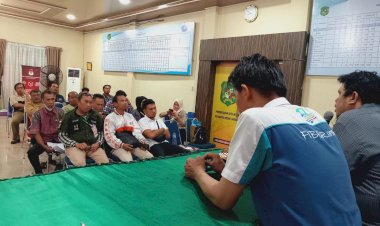 PPK Medan Labuhan Diduga serat permainan dengan sengaja mengulur2 waktu memberikan hasil rekapitulasi kecamatan kepada saksi dan Panwas