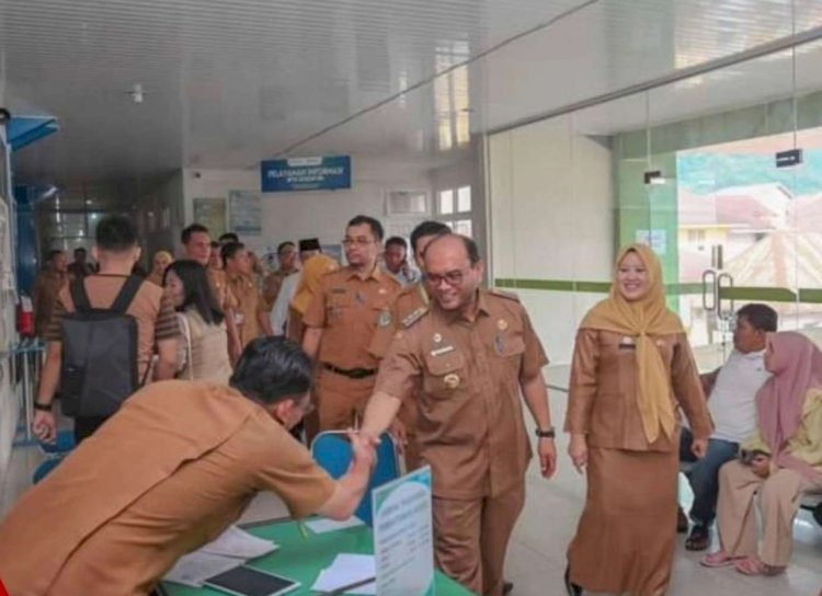 Pj. Wali Kota Padangsidimpuan Sidak di Hari Pertama Kerja Usai Libur Idul Fitri 1445 H