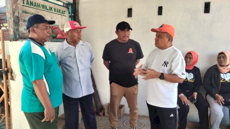 Warga Kelurahan Polonia Lapor Keluhkan Wakaf Banjir, Iswanda Ramli: "Kita Timbun" dan Ikut Bergotong Royong Bersama Warga