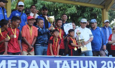 Serahkan Piala AHY CUP 1, SSB Generasi Medan Juara Usai Menang Tipis 1-0 atas SSB Putra Melayu
