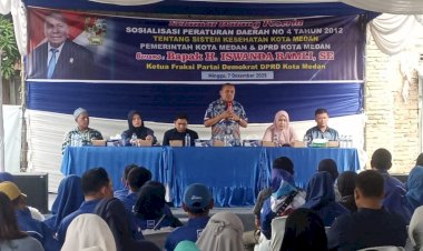 Iswanda Ramli Sekretaris Komisi II DPRD Medan Gelar Sosperda Kesehatan di Jl. Starban Gg. Lurah, Dihadiri Plt Camat Polonia dan Puskesmas